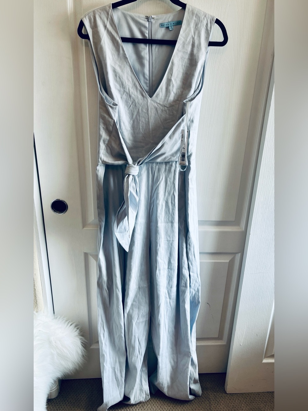 NWT Antonio Melani Quinn Jumpsuit Light Blue Tied Front Sleeveless Size 14 $209 - Picture 2 of 11